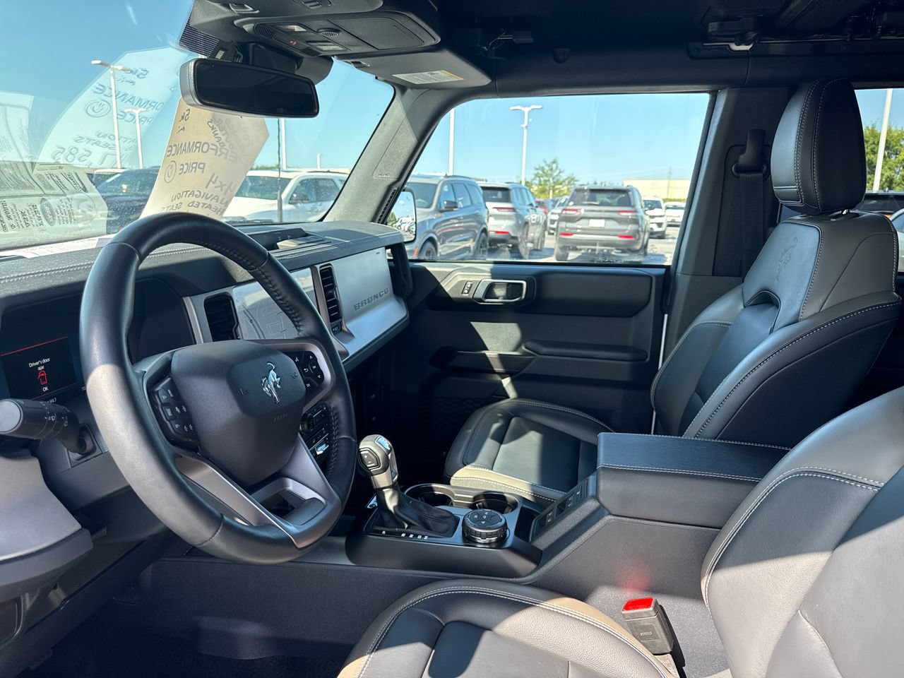 Used 2025 Ford Bronco Outer Banks AWD/4WD image 12
