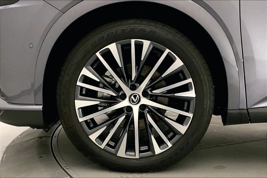 Used 2023 Lexus RX 350 Premium Plus w/ Cold Area Package AWD/4WD image 8