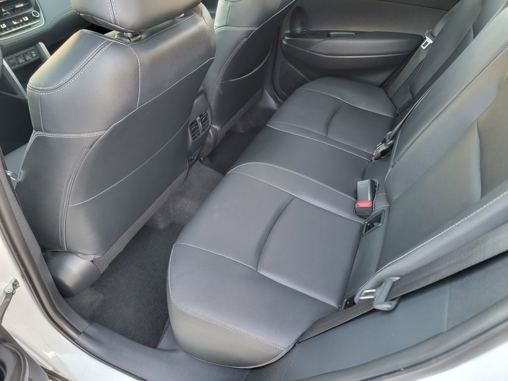 Used 2022 Toyota Corolla Cross XLE w/ Convenience Package image 12