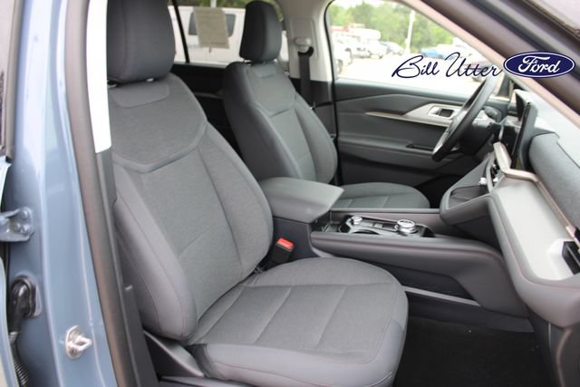 New 2026 Ford Explorer Active RWD image 7