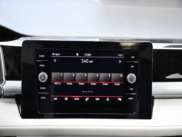New 2026 Volkswagen Taos SEL AWD/4WD image 27
