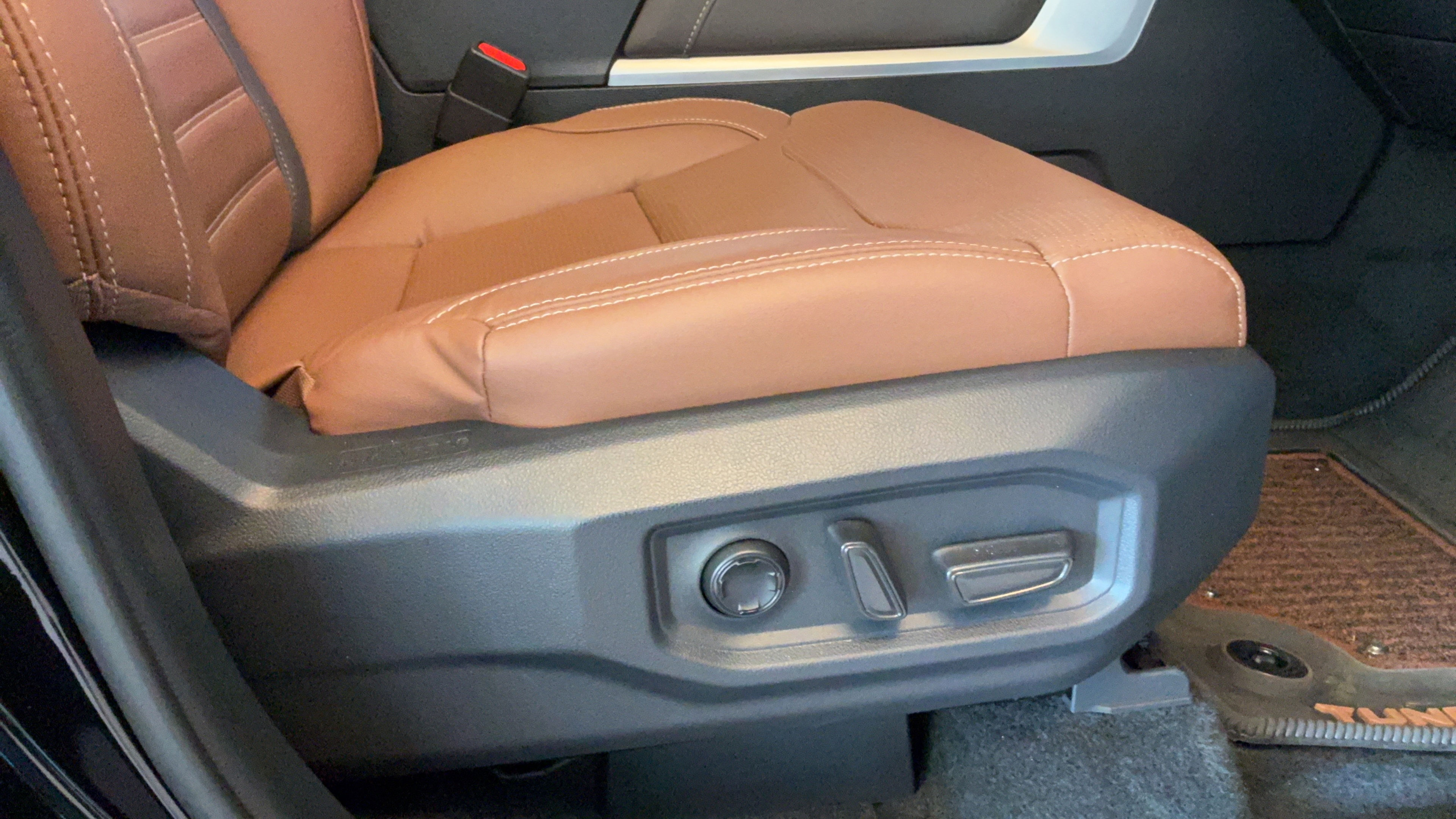 Used 2025 Toyota Tundra 1794 Edition AWD/4WD image 45