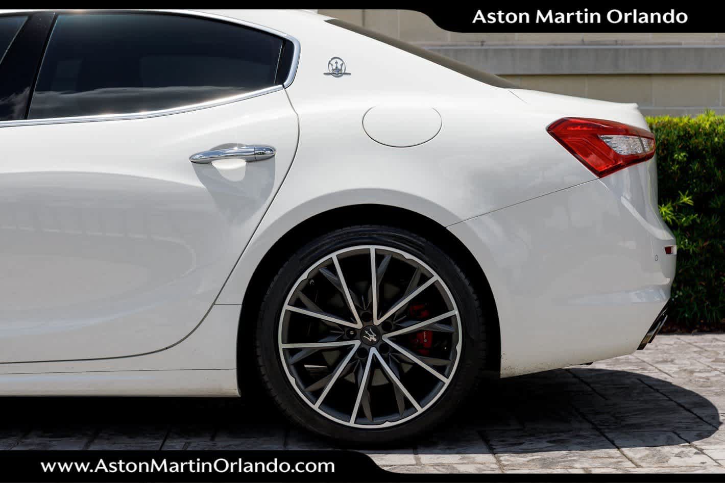 Used 2020 Maserati Ghibli GranLusso RWD image 38