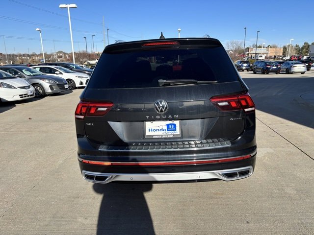 Used 2022 Volkswagen Tiguan SEL R-Line image 6