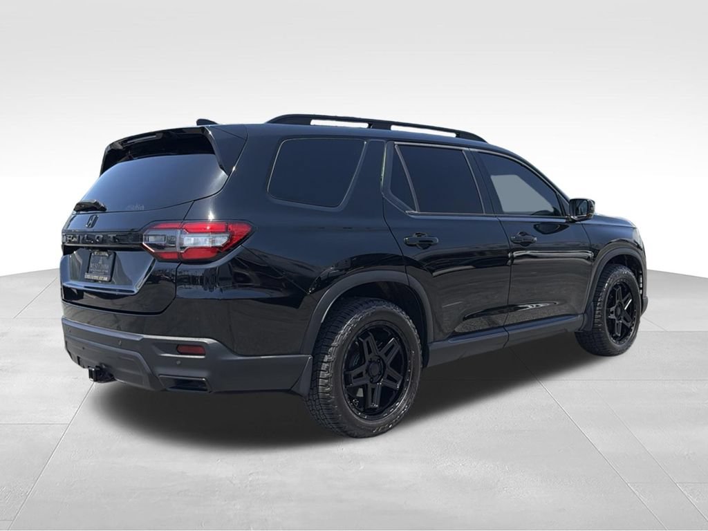 Used 2023 Honda Pilot Touring image 11