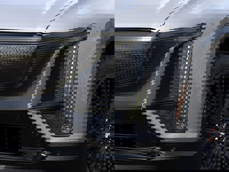 New 2025 Cadillac Lyriq Sport RWD image 34