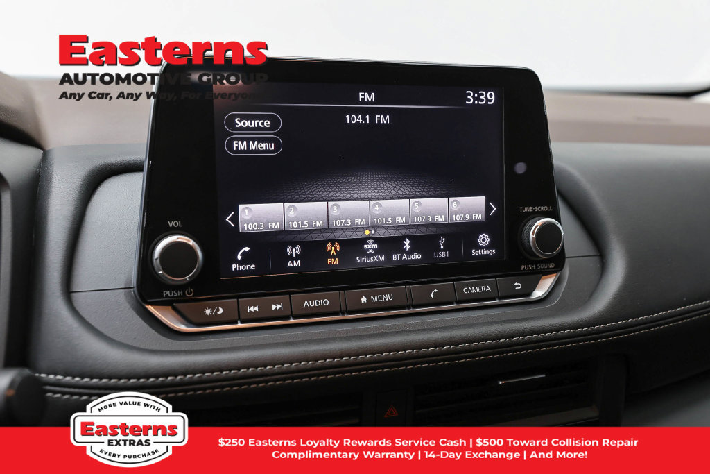 Used 2023 Nissan Rogue S AWD/4WD image 17