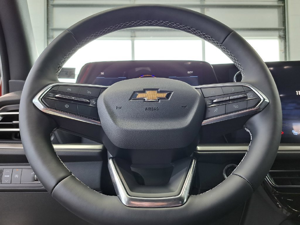 New 2027 Chevrolet Traverse LT w/ Driver Confidence Package FWD image 9