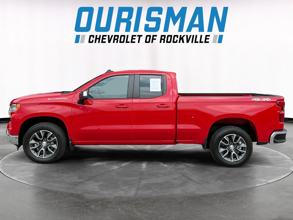 Used 2023 Chevrolet Silverado 1500 LT AWD/4WD image 3