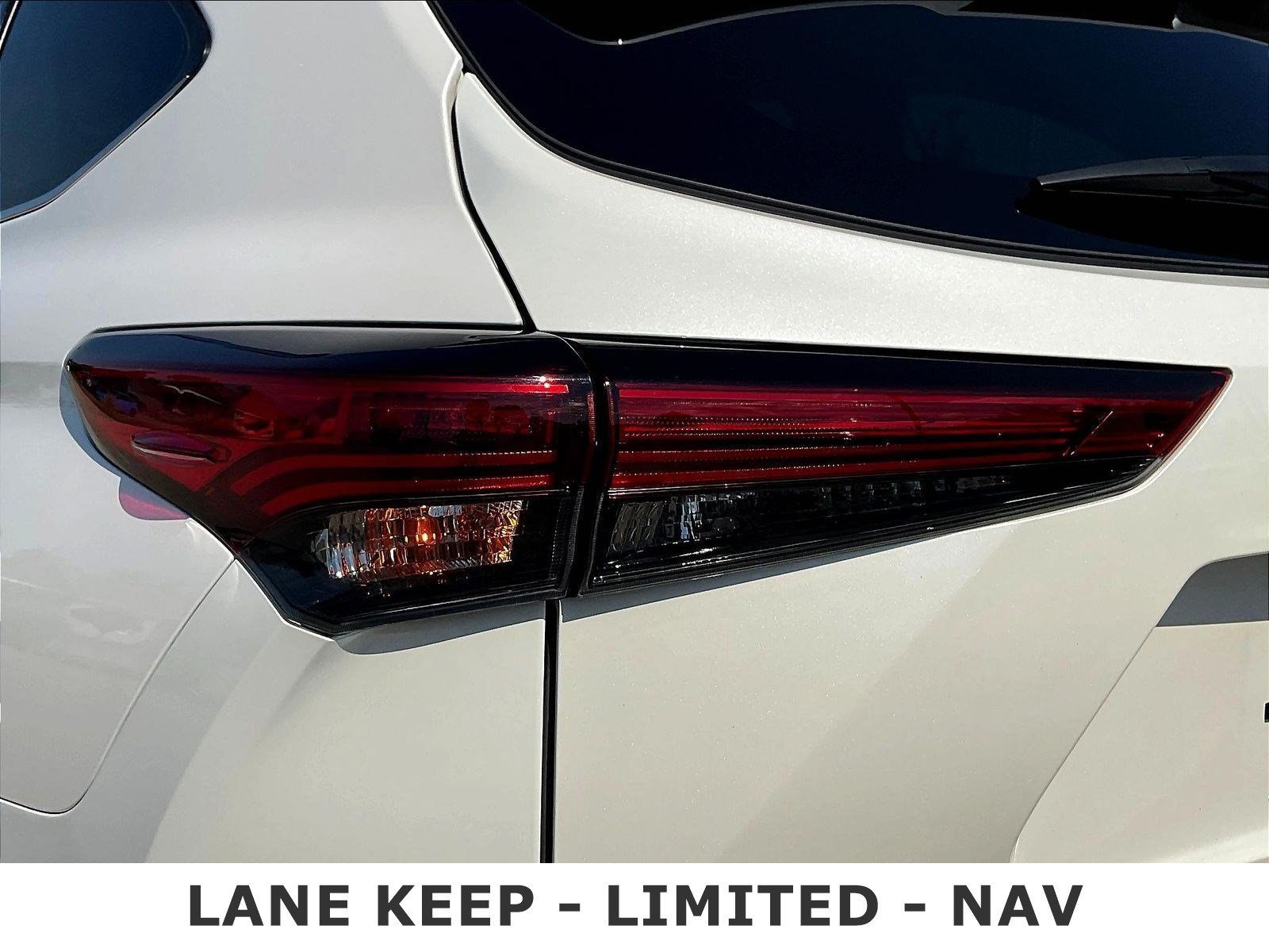 Used 2021 Toyota Highlander Limited AWD/4WD image 23