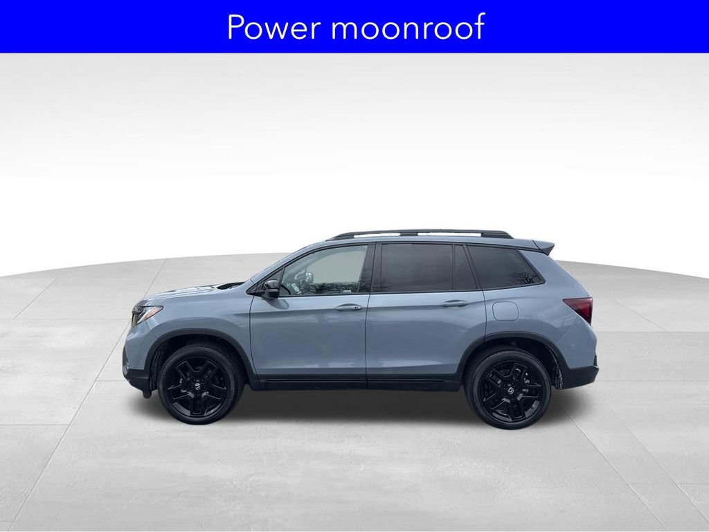 Certified 2024 Honda Passport Black Edition image 9