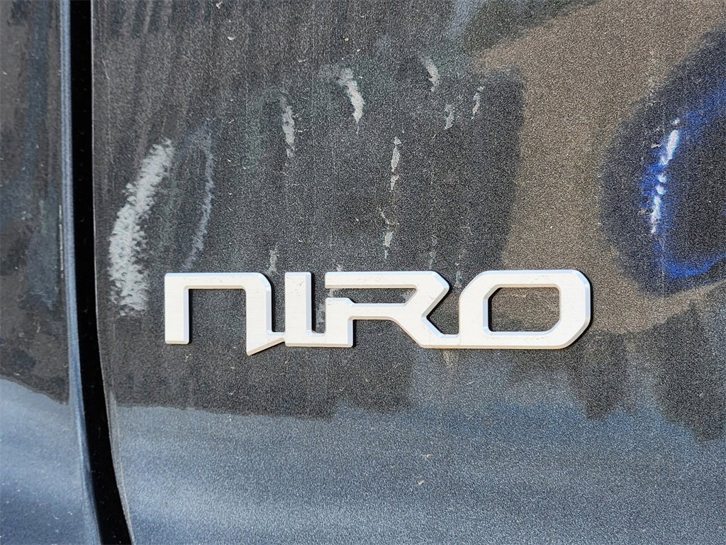 New 2025 Kia Niro EX Touring image 7