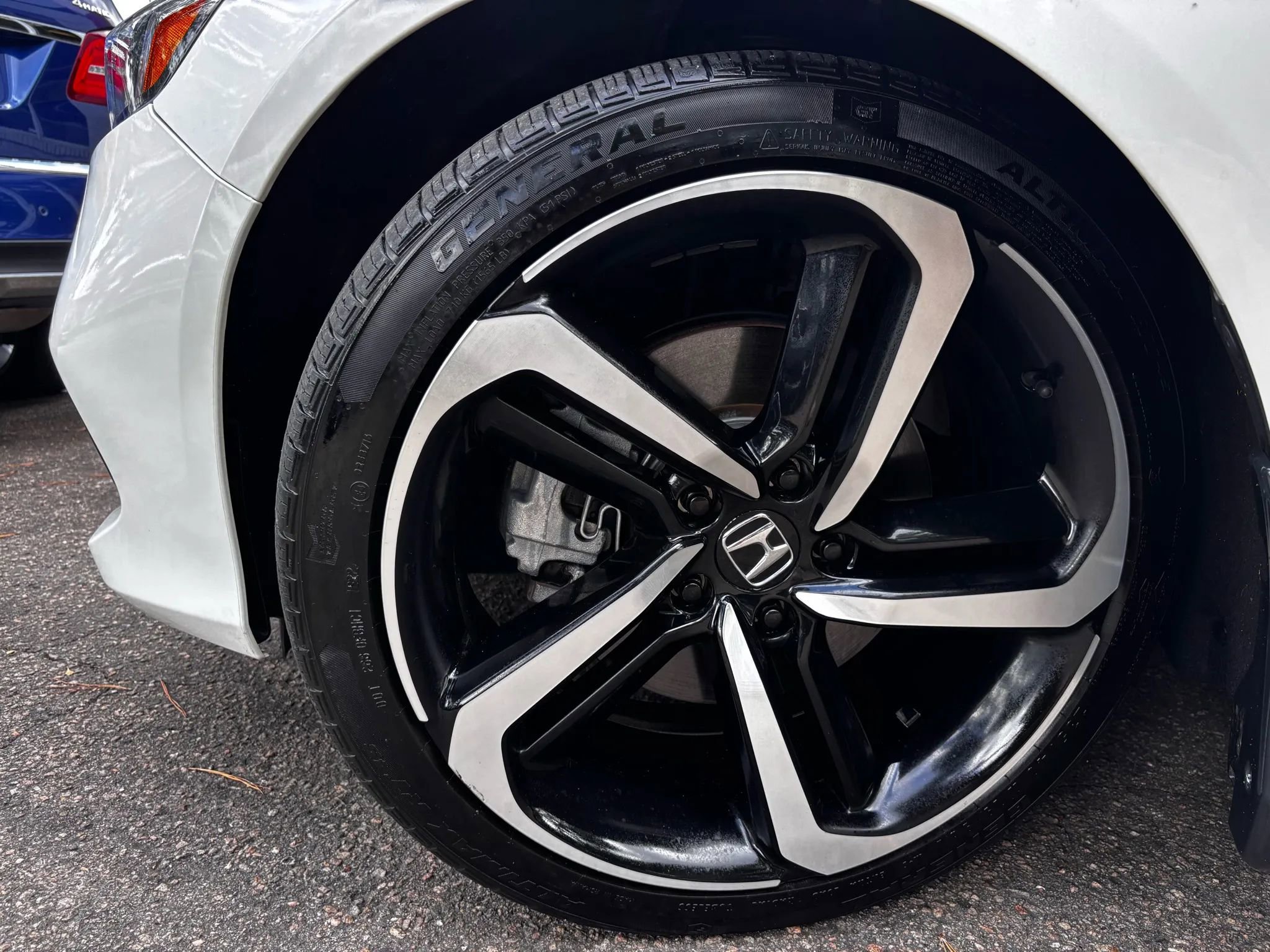 Used 2022 Honda Accord Sport image 31