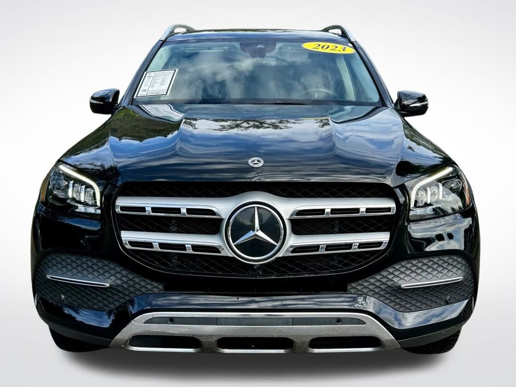 Used 2023 Mercedes-Benz GLS 450 4MATIC image 2