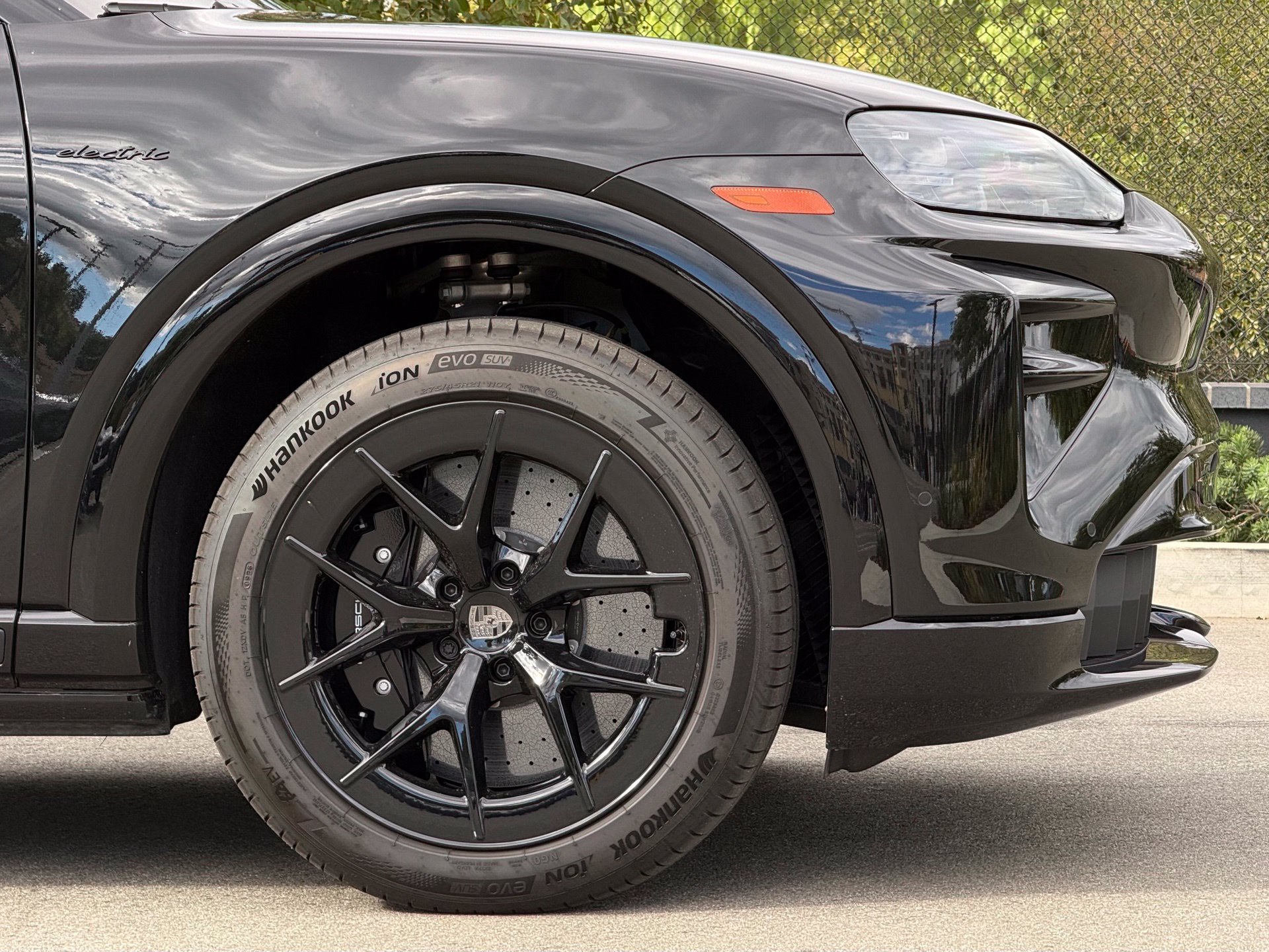 New 2026 Porsche Cayenne Turbo AWD/4WD image 12