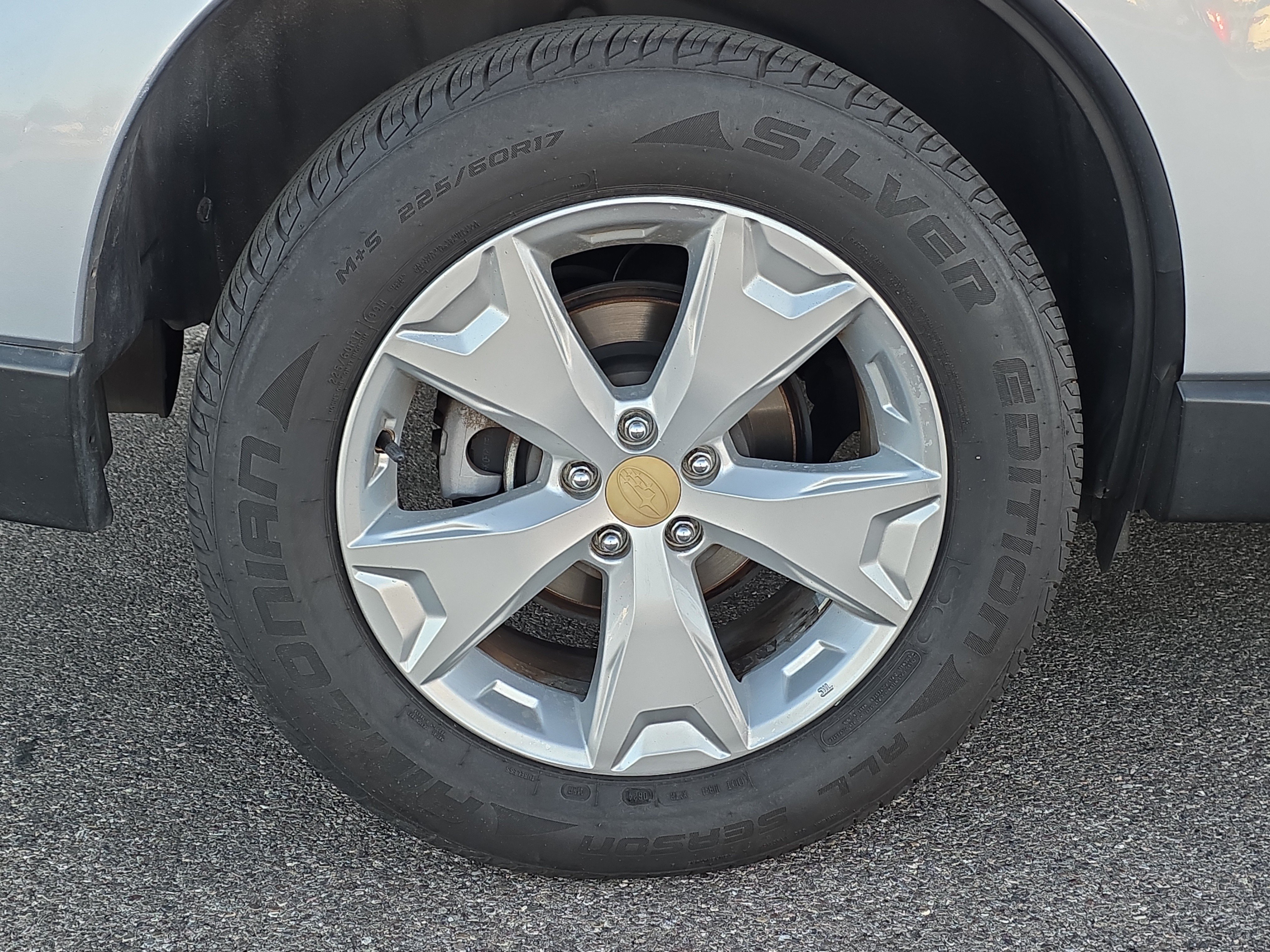 Used 2015 Subaru Forester 2.5i Limited AWD/4WD image 8