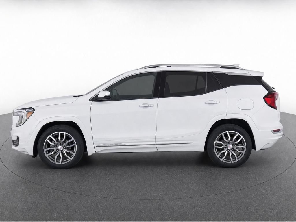 Certified 2024 GMC Terrain Denali w/ Denali Premium Package AWD/4WD image 28