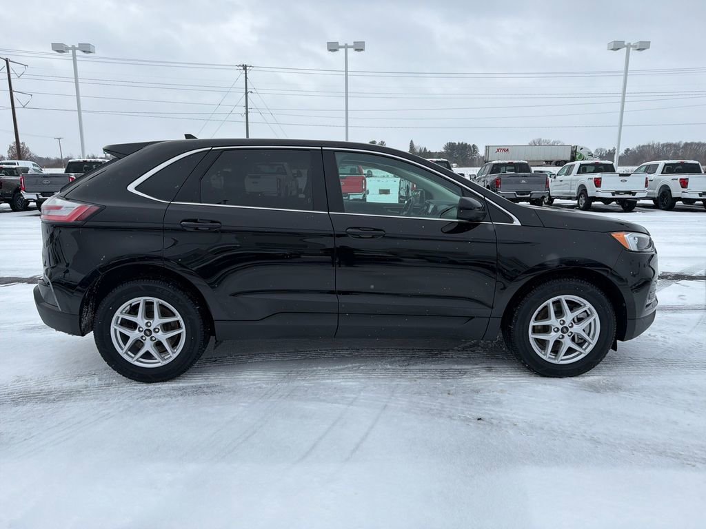 Used 2024 Ford Edge SEL image 6