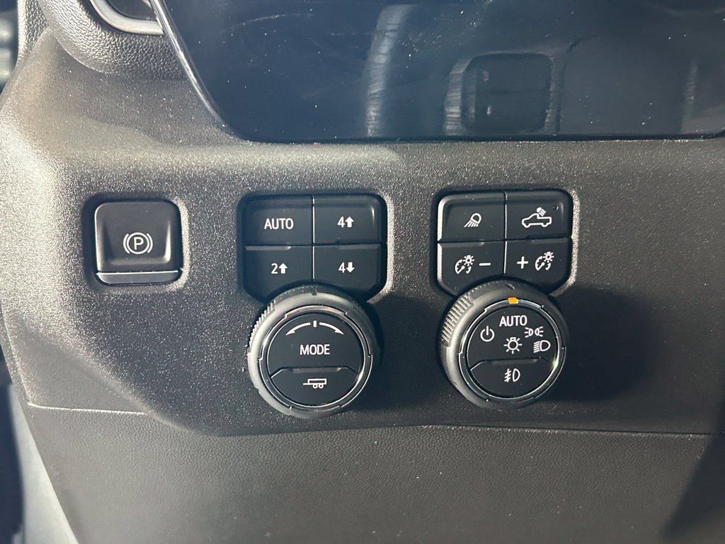 Used 2024 Chevrolet Silverado 2500 LTZ AWD/4WD image 21
