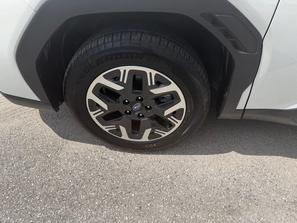 Used 2026 Subaru Forester Premium AWD/4WD image 9