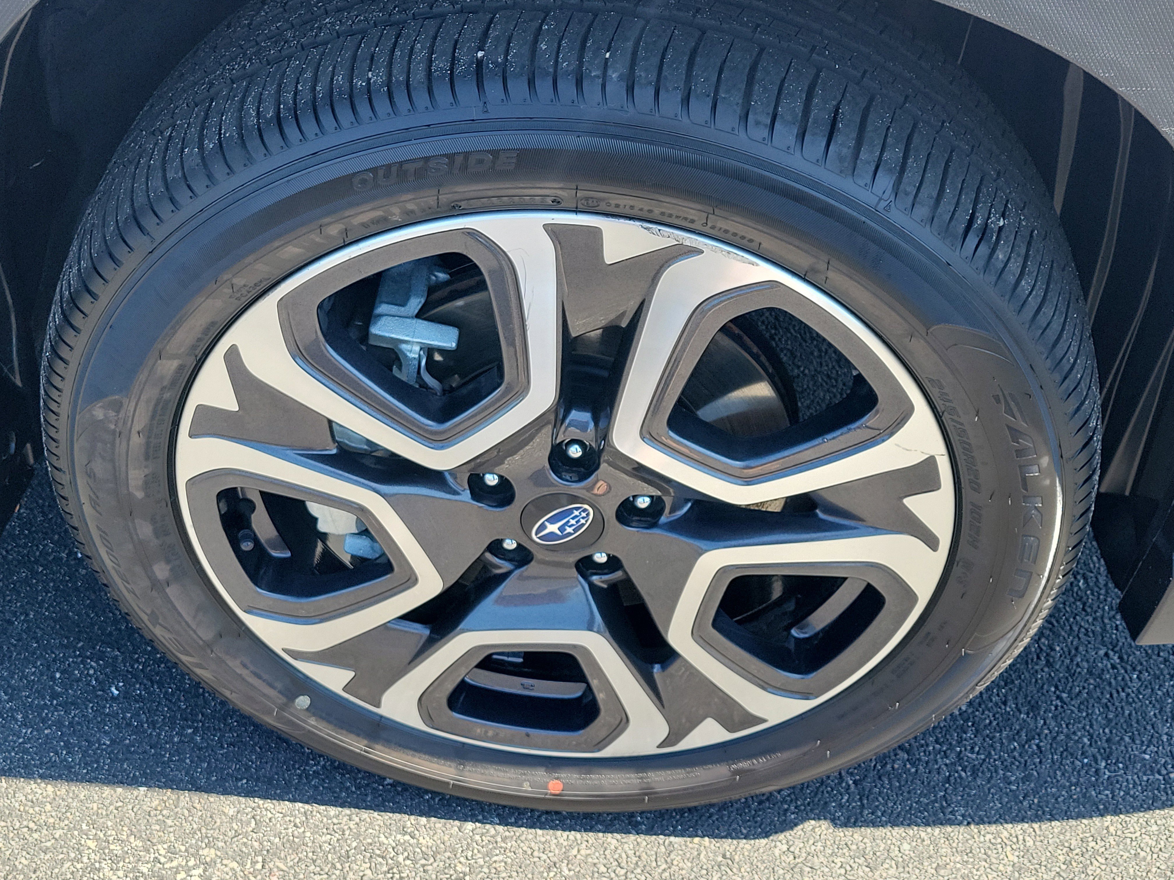 Used 2024 Subaru Ascent Limited w/ Technology Package image 8