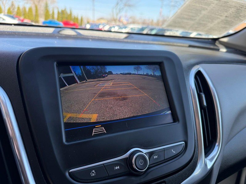 Used 2020 Chevrolet Equinox LS AWD/4WD image 25