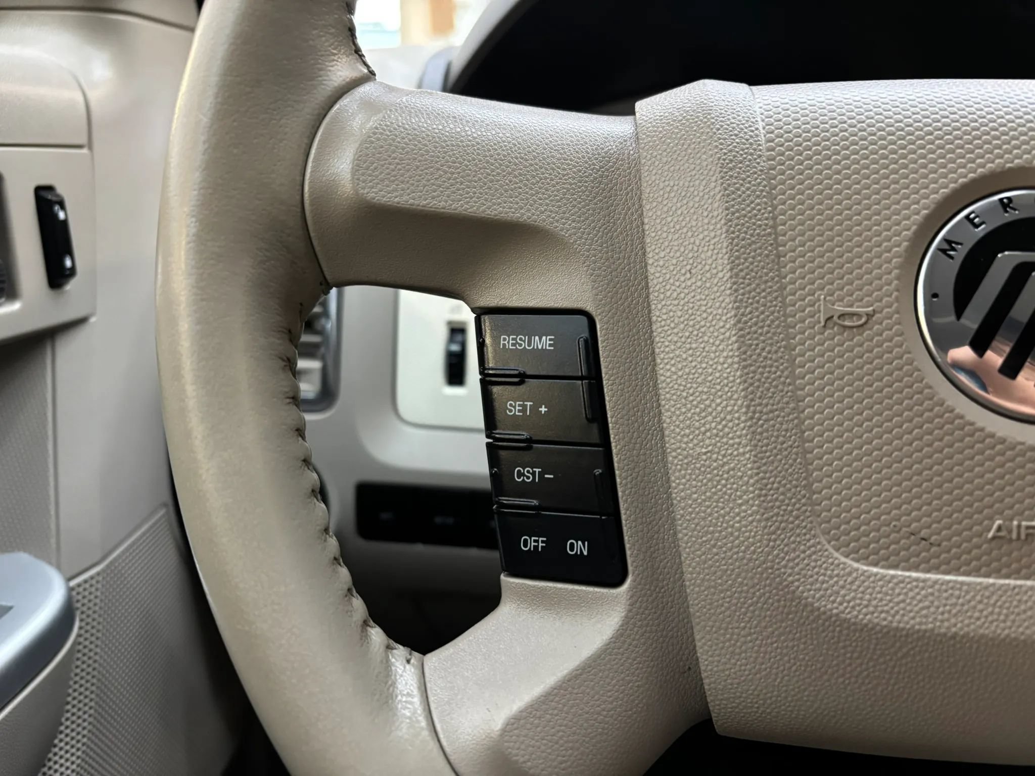 Used 2008 Mercury Mariner Premier AWD/4WD image 16