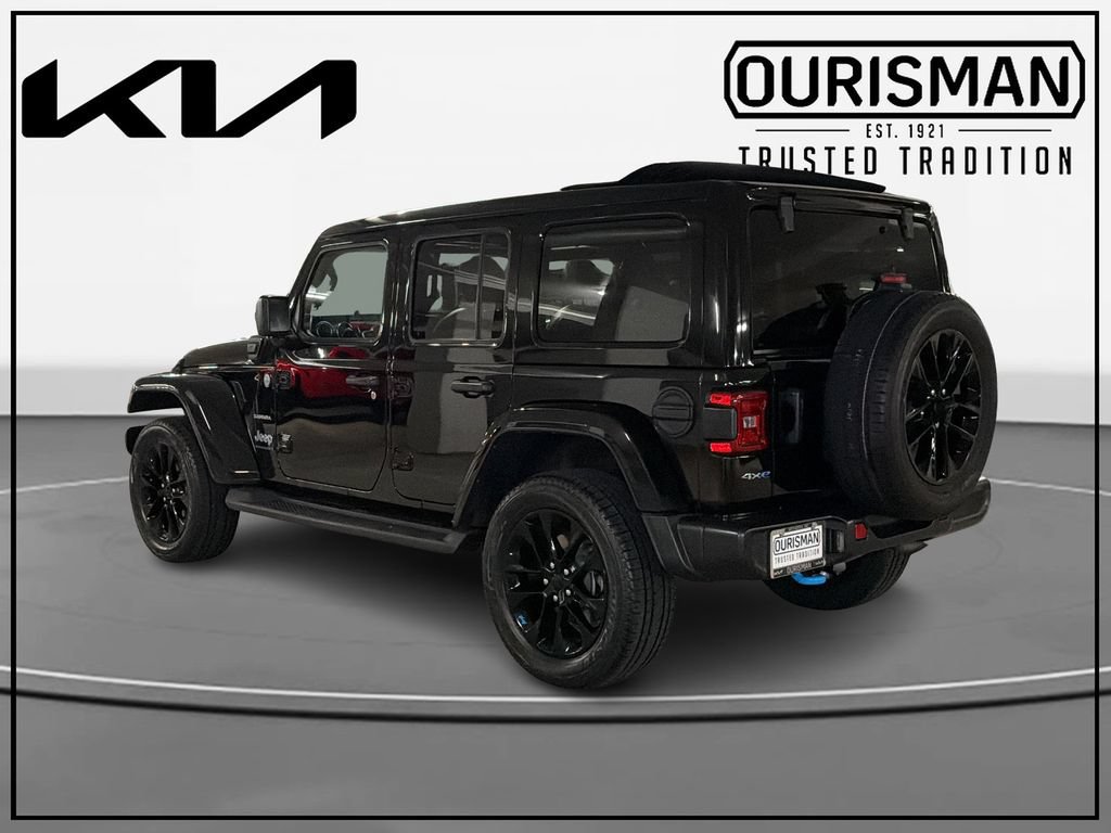 Used 2023 Jeep Wrangler Unlimited Sahara w/ Cold Weather Group AWD/4WD image 3