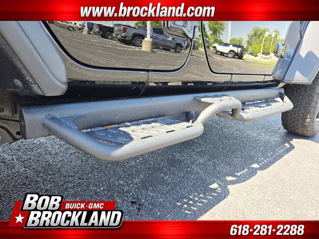 Used 2024 Jeep Wrangler Unlimited AWD/4WD image 17