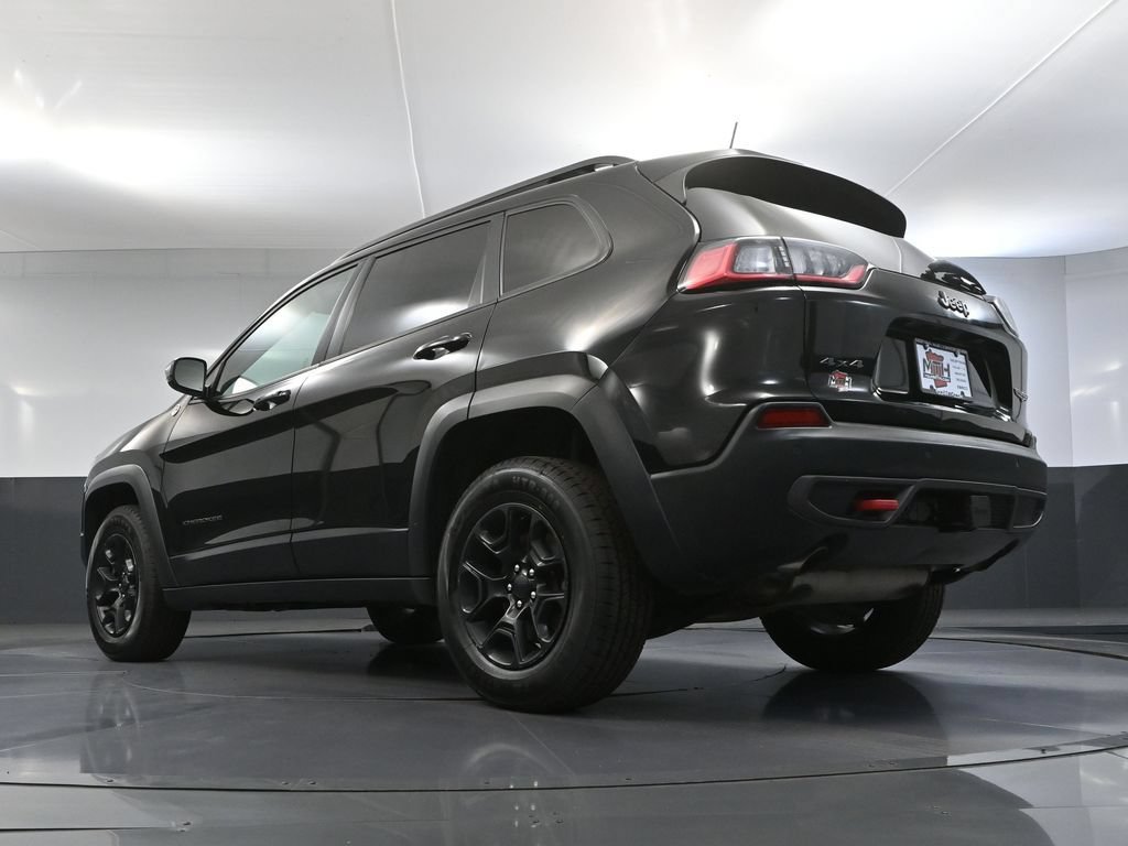 Used 2019 Jeep Cherokee Trailhawk w/ Cold Weather Group AWD/4WD image 48
