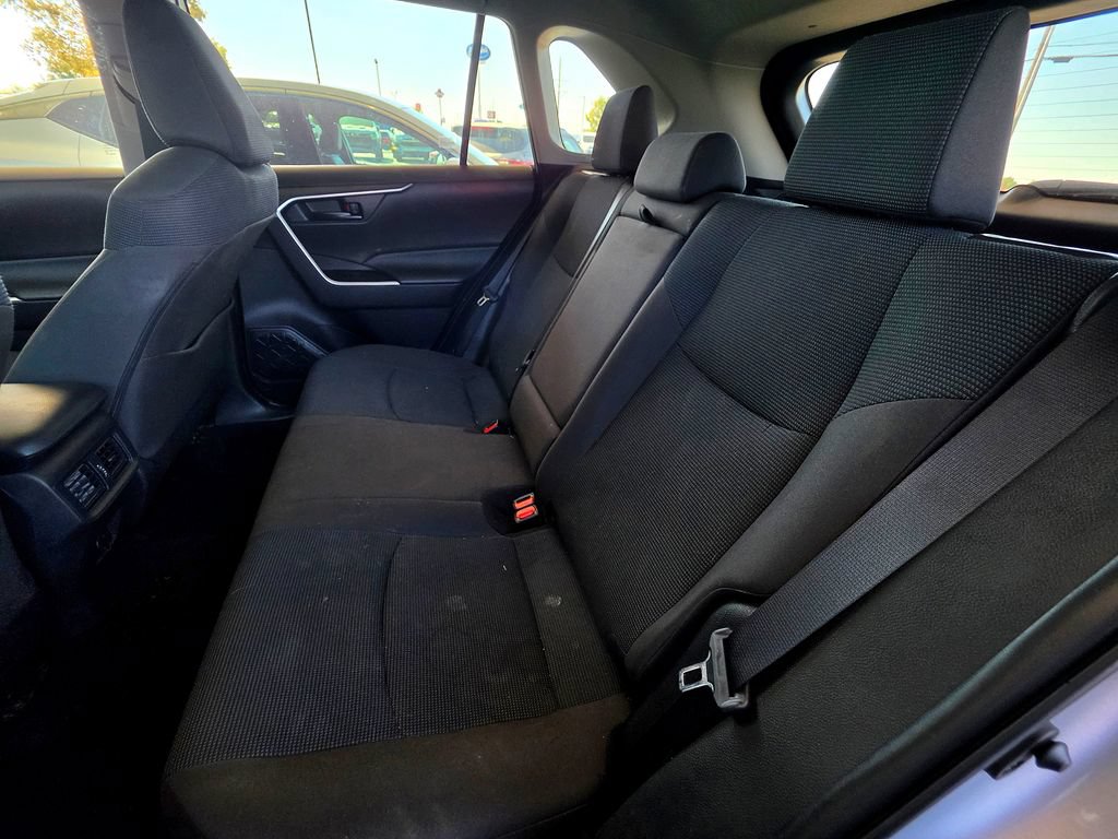 Used 2025 Toyota RAV4 LE AWD/4WD image 29