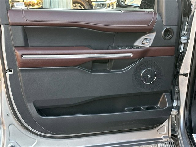 Used 2024 Ford Expedition Max Limited image 22