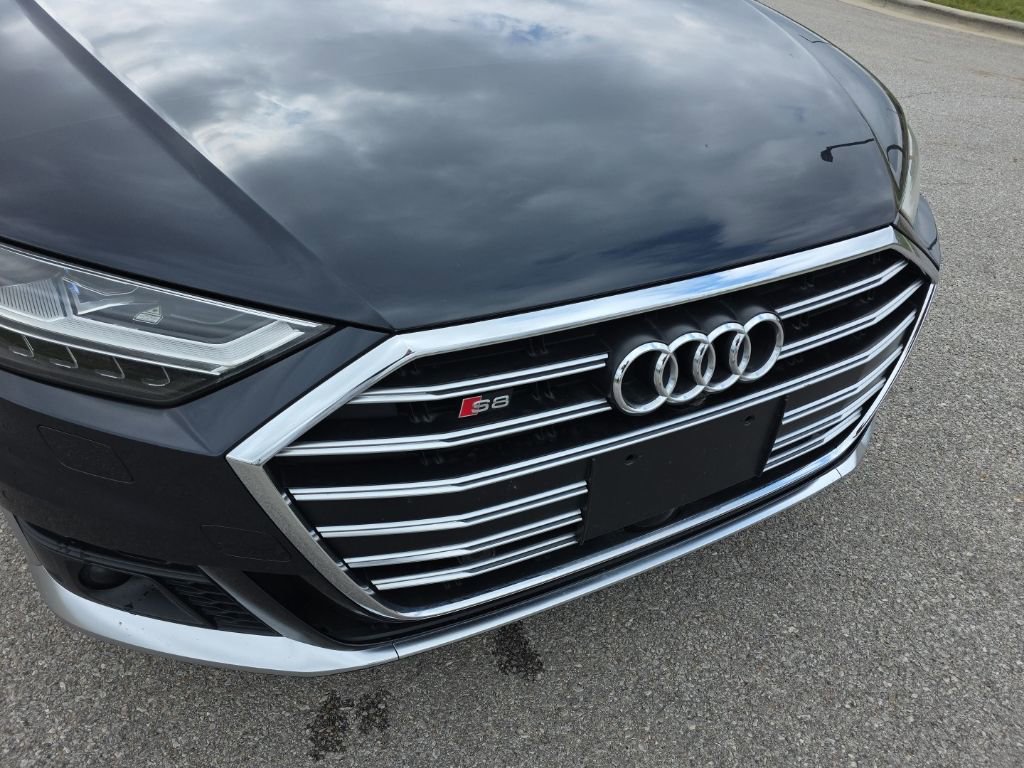 Used 2020 Audi S8 L image 25