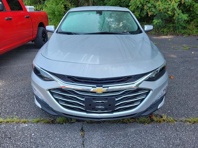 Used 2022 Chevrolet Malibu LT FWD image 2