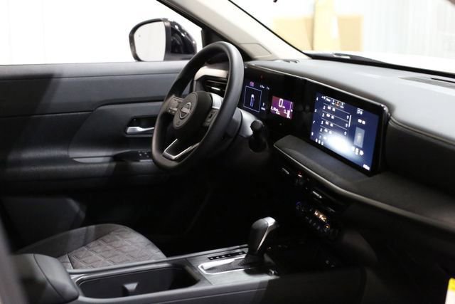 New 2026 Nissan Kicks SV image 23