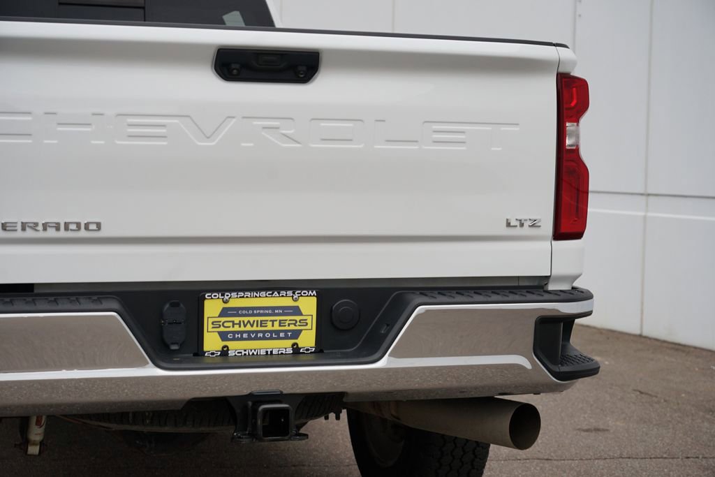 Used 2022 Chevrolet Silverado 3500 LTZ image 10