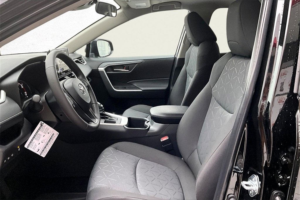New 2025 Toyota RAV4 XLE w/ Convenience Package image 17