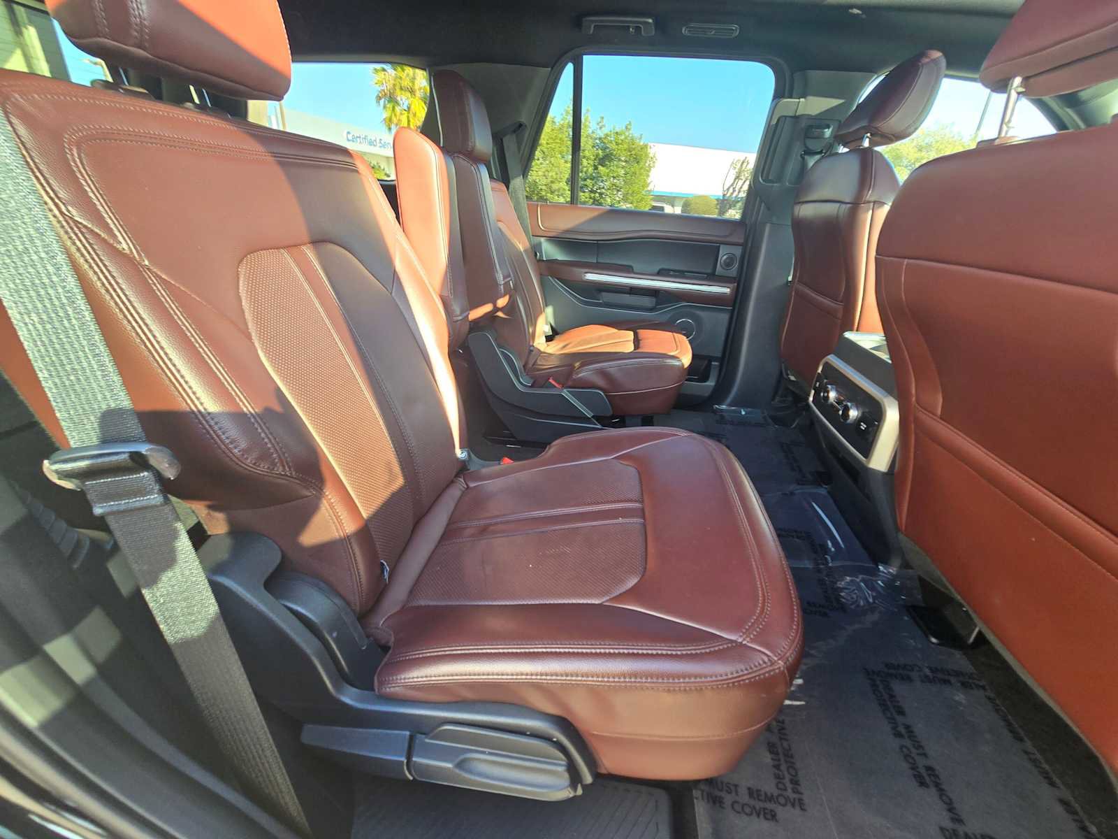 Used 2023 Ford Expedition Limited image 14