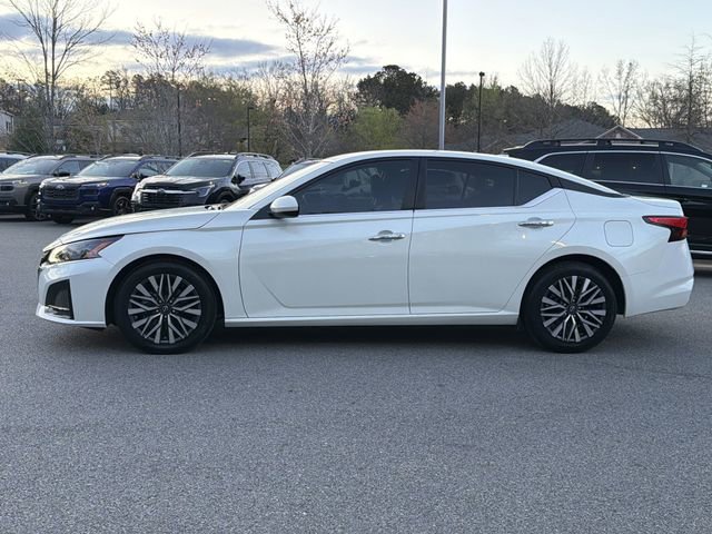 Used 2023 Nissan Altima 2.5 SV image 11