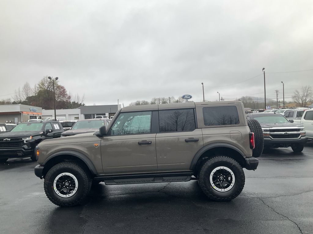 New 2026 Ford Bronco Badlands image 8