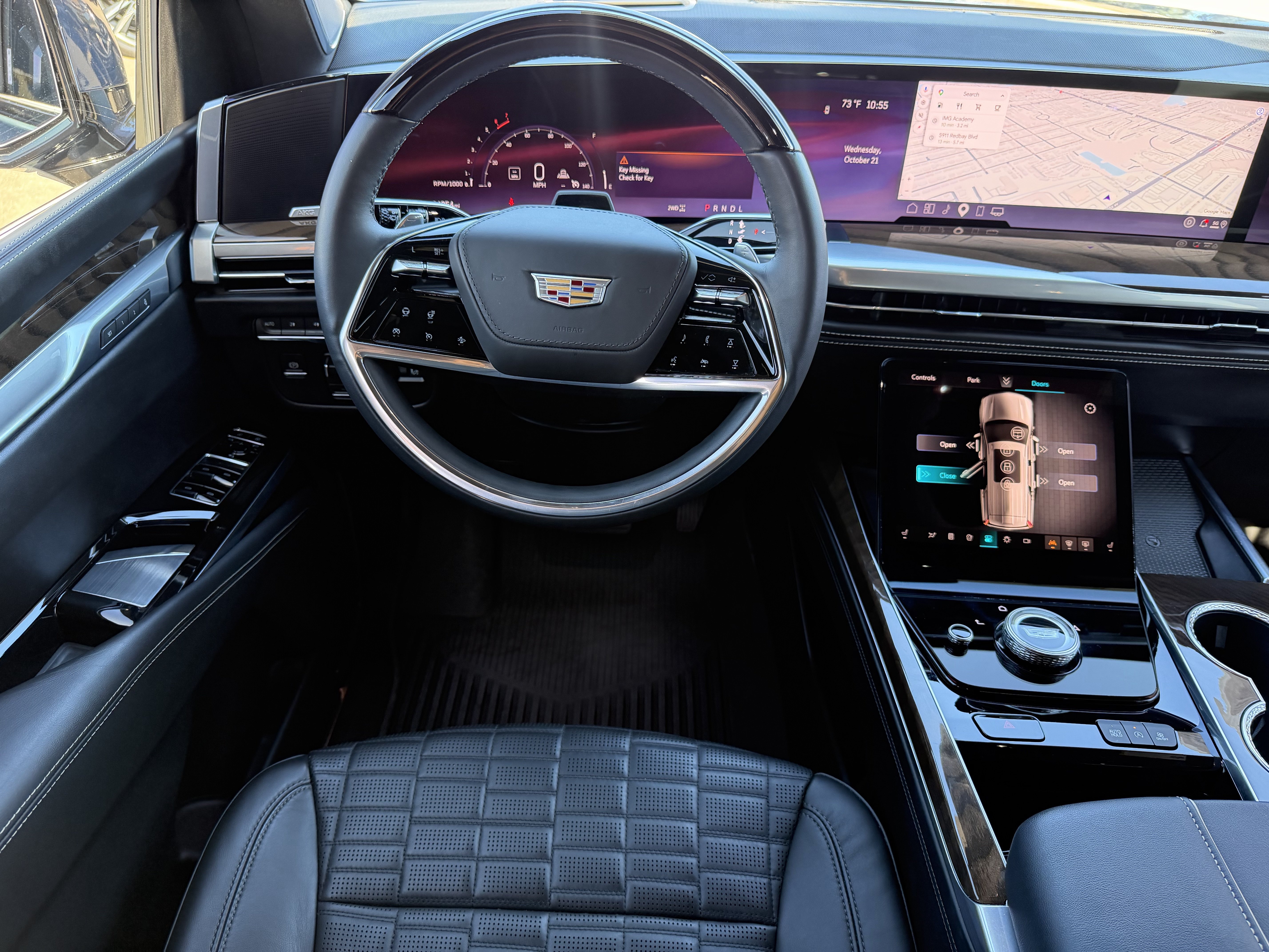 Certified 2026 Cadillac Escalade ESV Platinum Sport w/ LPO, ONYX Package AWD/4WD image 15