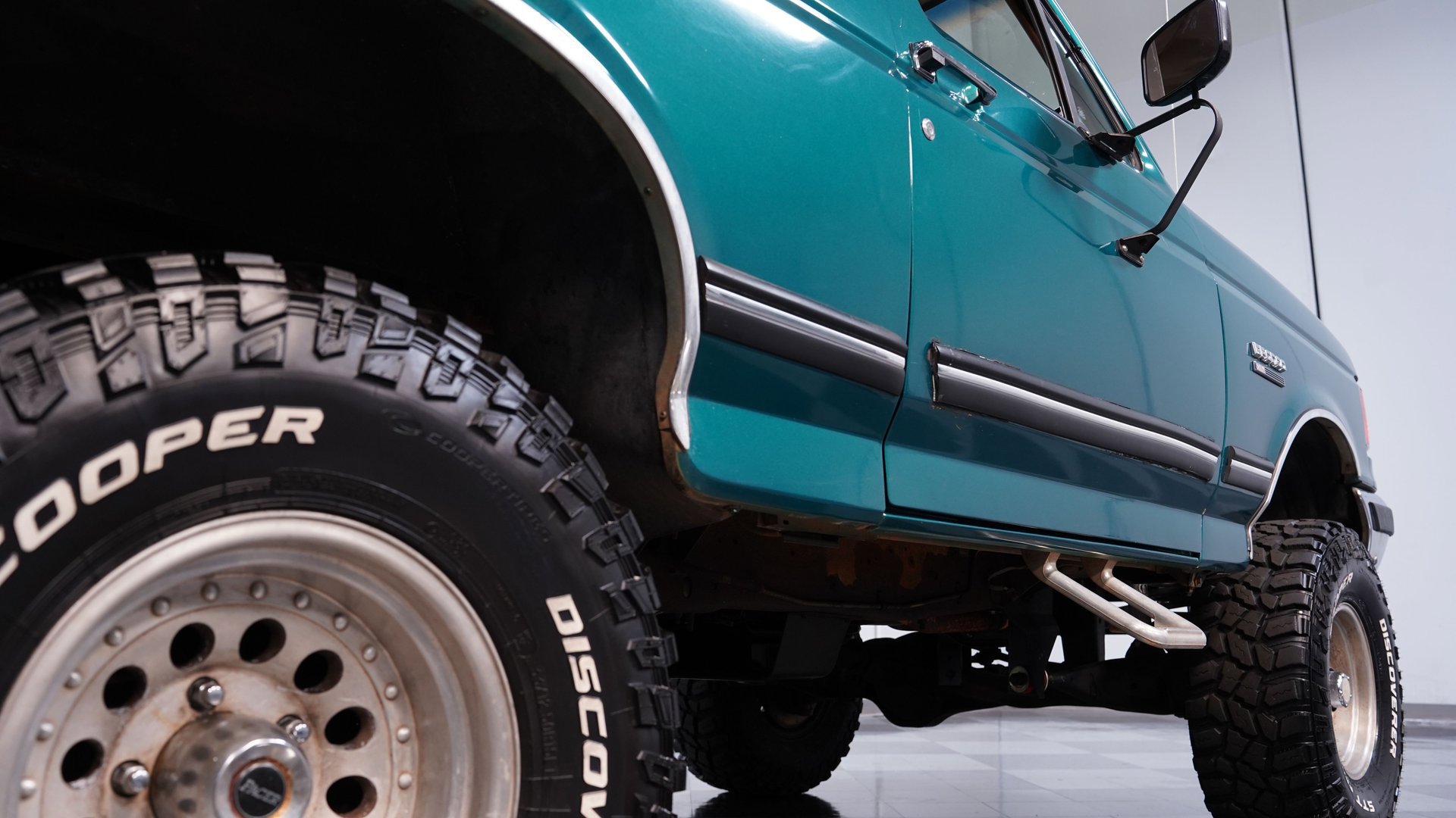 Used 1989 Ford Bronco image 24