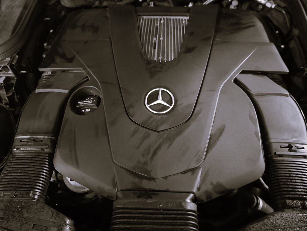Certified 2018 Mercedes-Benz E 400 4MATIC Sedan image 69