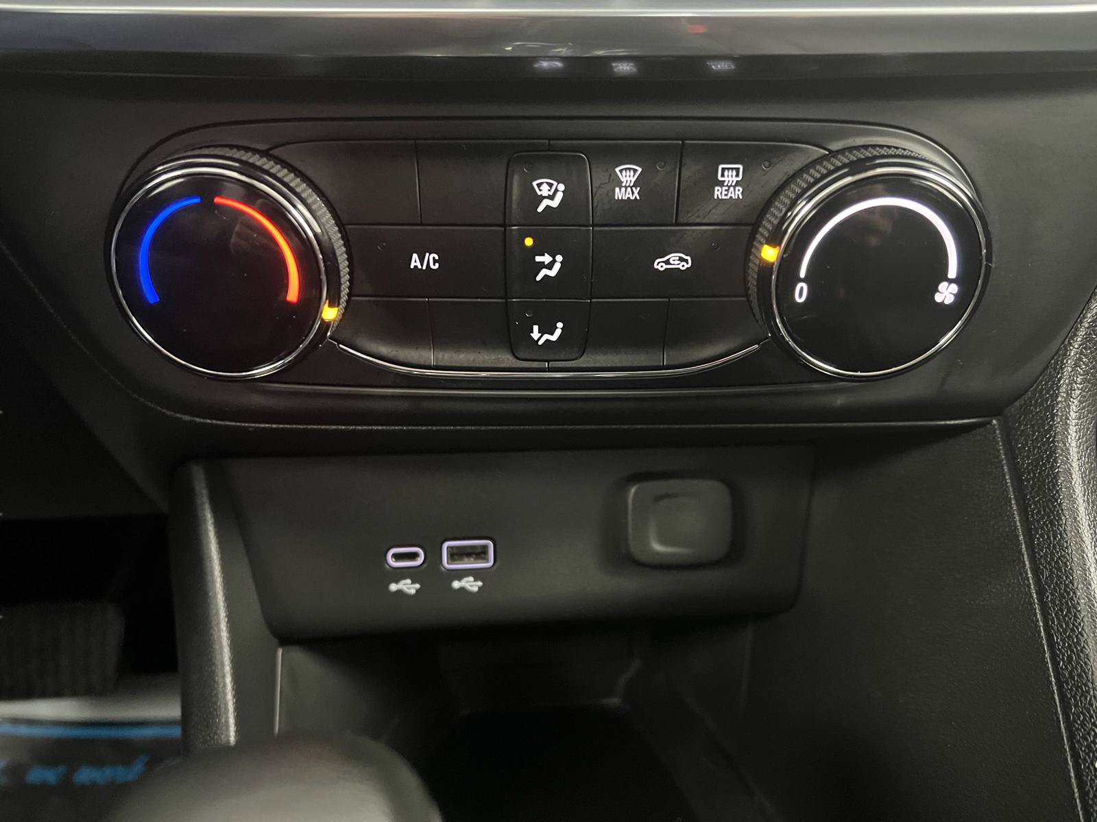 Used 2024 Buick Encore GX Preferred FWD image 20