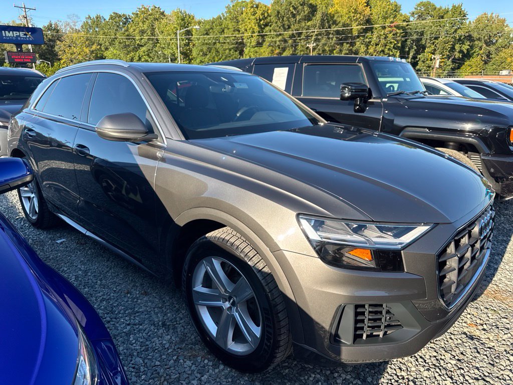 Used 2019 Audi Q8 Premium w/ Convenience Package AWD/4WD image 2
