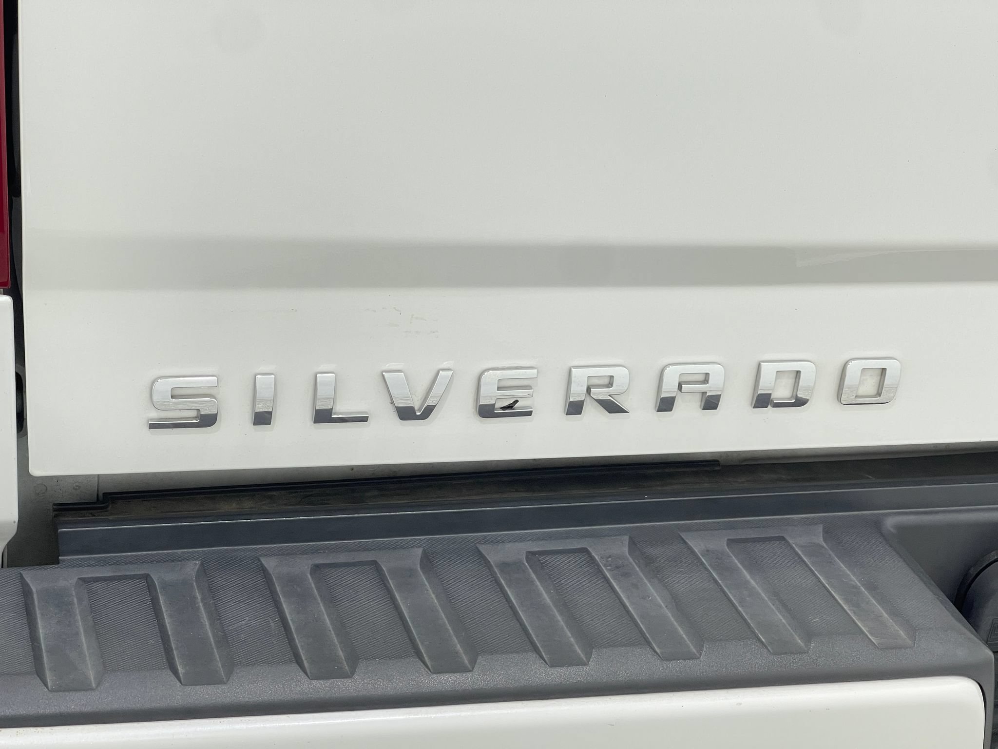 Used 2016 Chevrolet Silverado 1500 High Country w/ High Country Premium Package AWD/4WD image 39