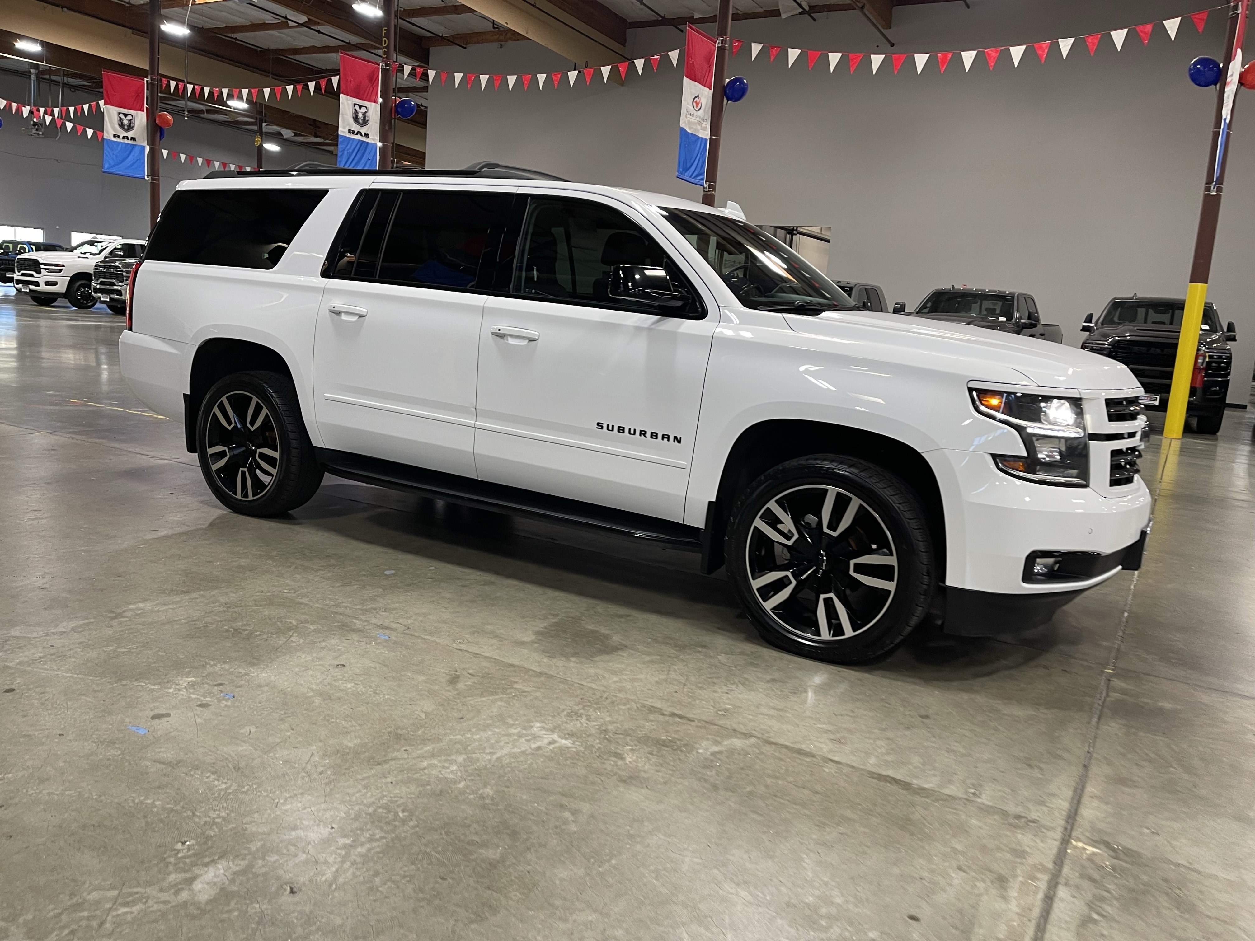 Used 2019 Chevrolet Suburban Premier AWD/4WD image 7