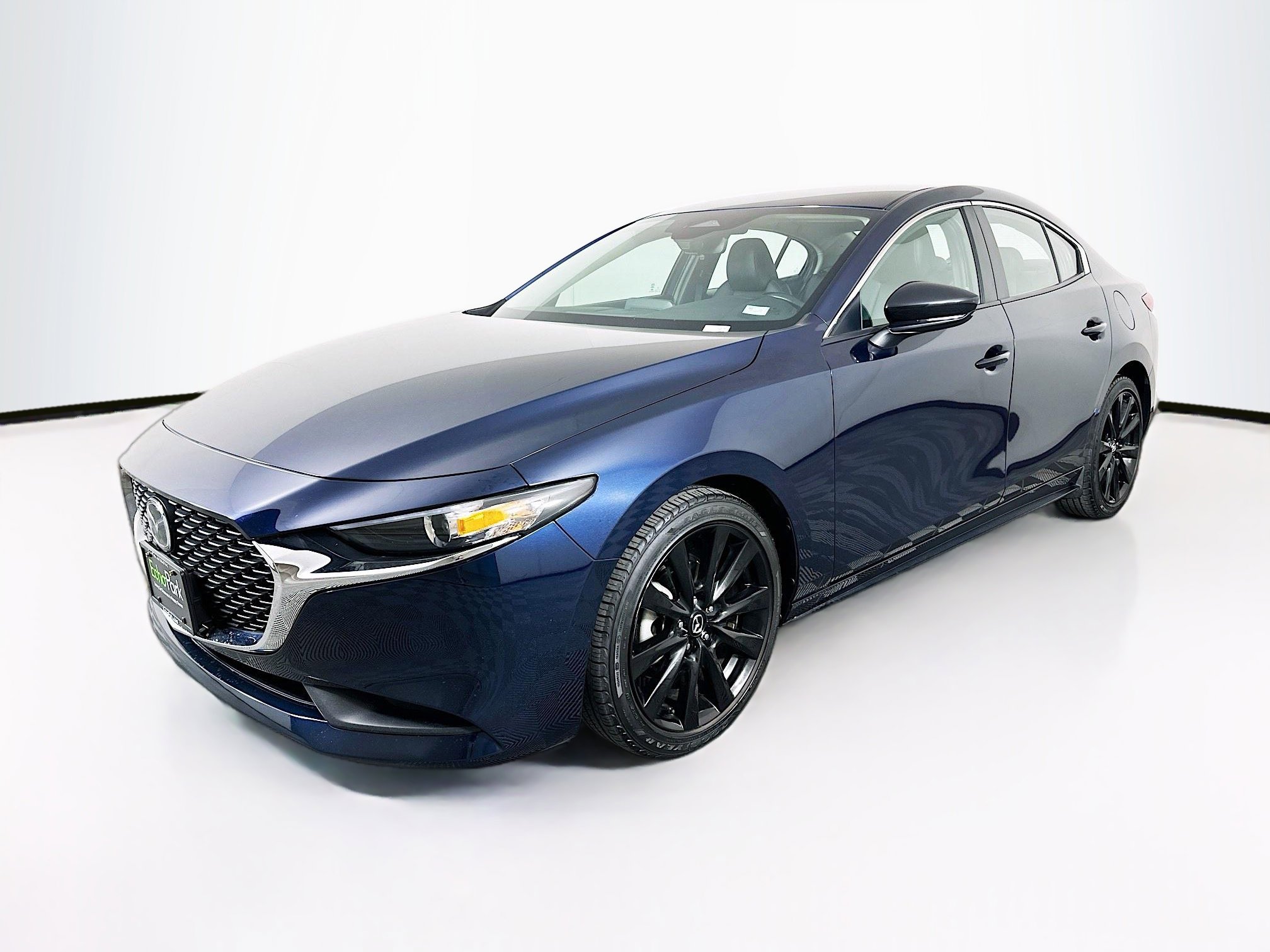 Used 2024 MAZDA MAZDA3 s FWD image 3