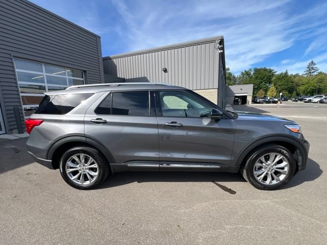 Used 2023 Ford Explorer Limited w/ Equipment Group 301A AWD/4WD image 4