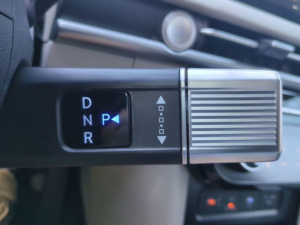 New 2026 Hyundai Tucson Limited image 22